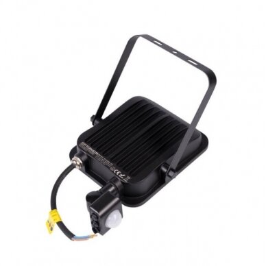 LED prožektorius, juodas, PIR jutiklis, 30W, šilta balta šviesa 2