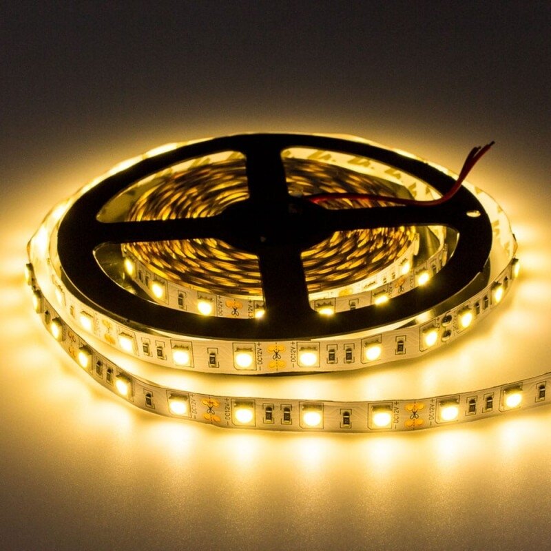 LED juosta, 14.4W/m, 1000Lm/m, 12V, Pro, šilta balta šviesa 2 LED juosta, 14.4W/m, 1000Lm/m, 12V, Pro, šilta balta šviesa 2