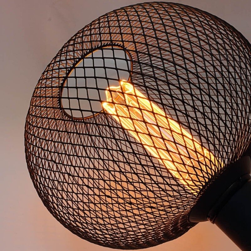 LED lemputė E27 2.5W, ažūrinis gaubtas, juodas, šilta balta šviesa 3 LED lemputė E27 2.5W, ažūrinis gaubtas, juodas, šilta balta šviesa 3